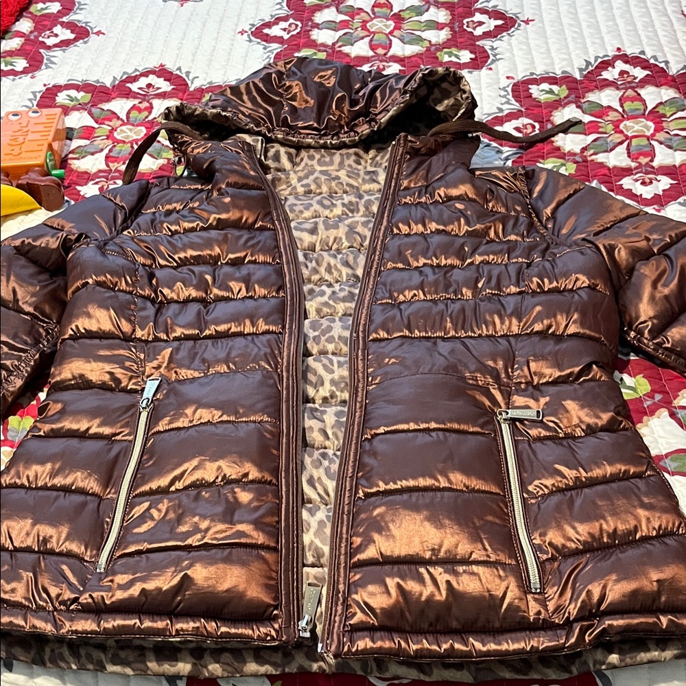 Calvin Klein Leopard Print Puffer Jacket - Picture 9 of 12